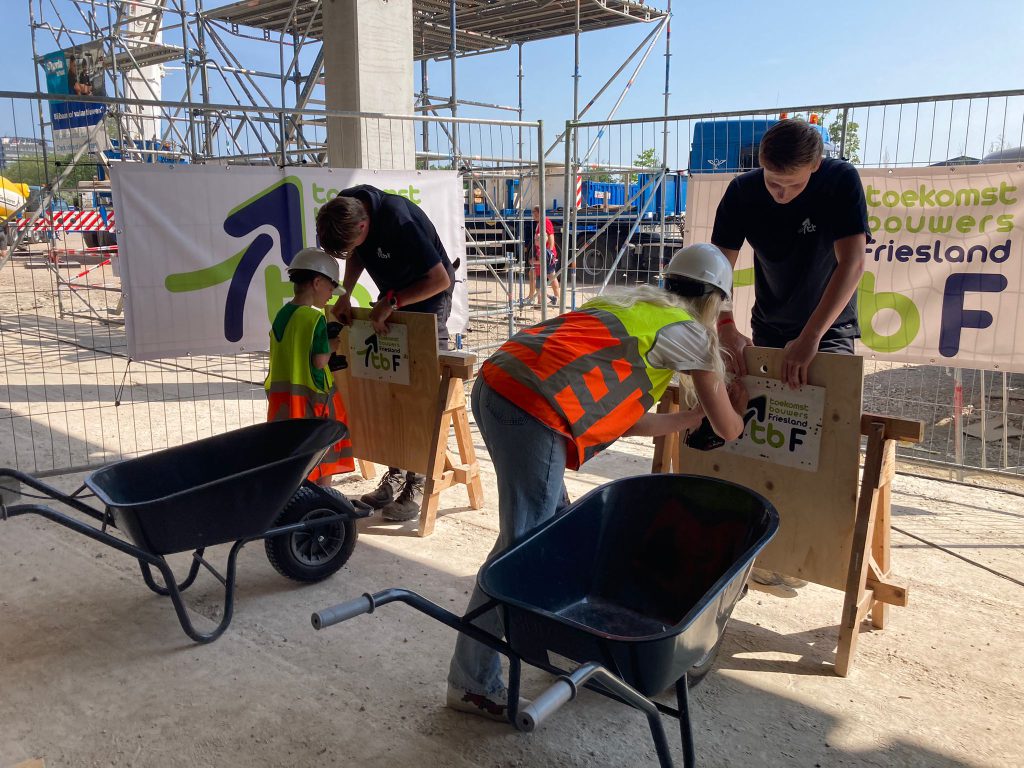 Dag van de bouw met hulp van onze mbo-studenten