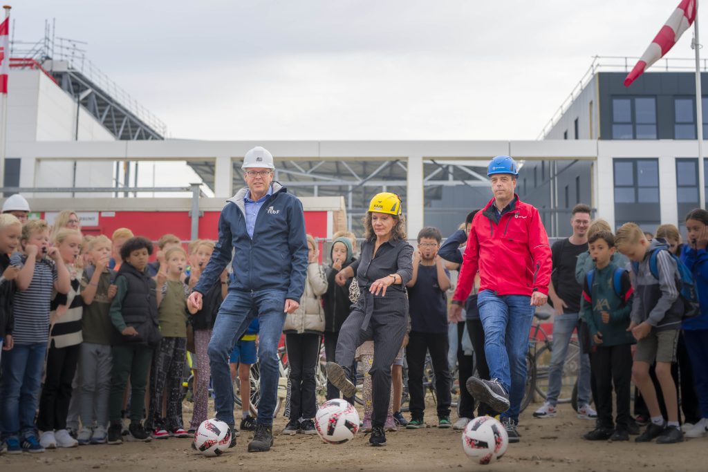 Openingshandeling bij Cambuurstadion